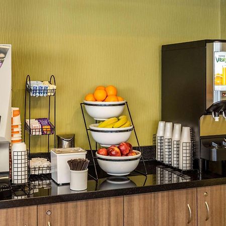 Comfort Inn Amherst Buitenkant foto