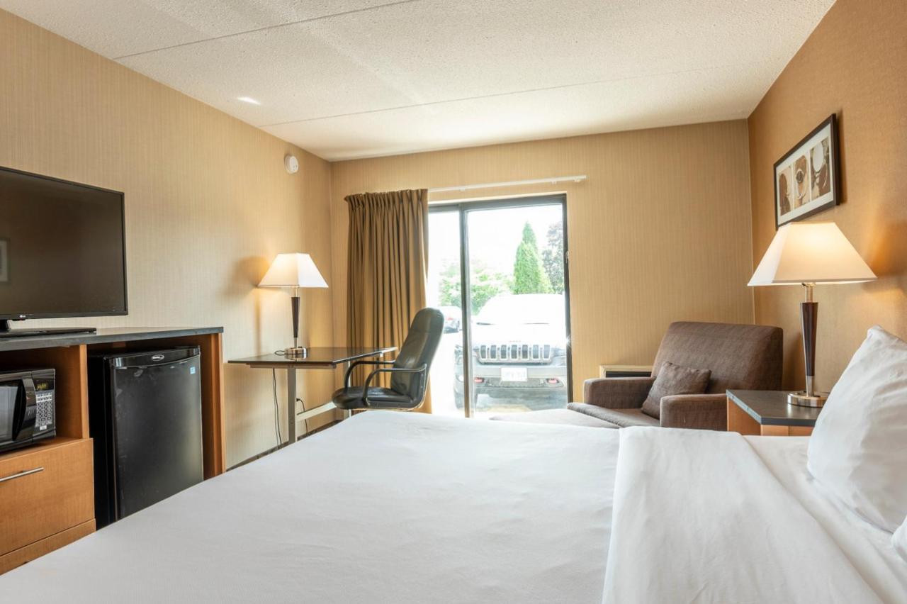 Comfort Inn Amherst Buitenkant foto