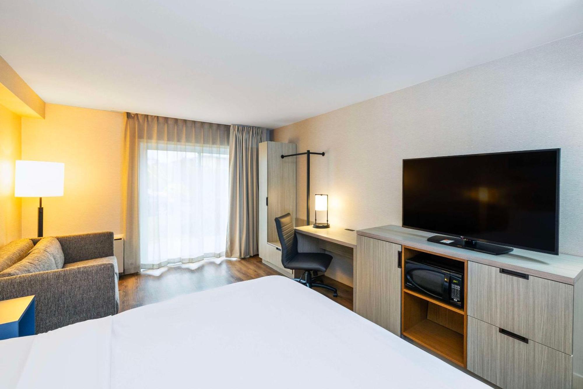 Comfort Inn Amherst Buitenkant foto
